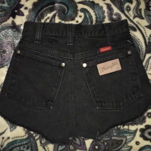 Wrangler Shorts - Black Wrangler Shorts Wrangler Shorts - Black Wrangler Shorts